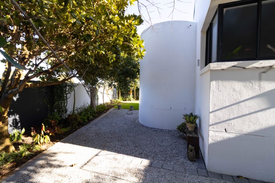 2 Bedroom Property for Sale in Sandbaai Western Cape